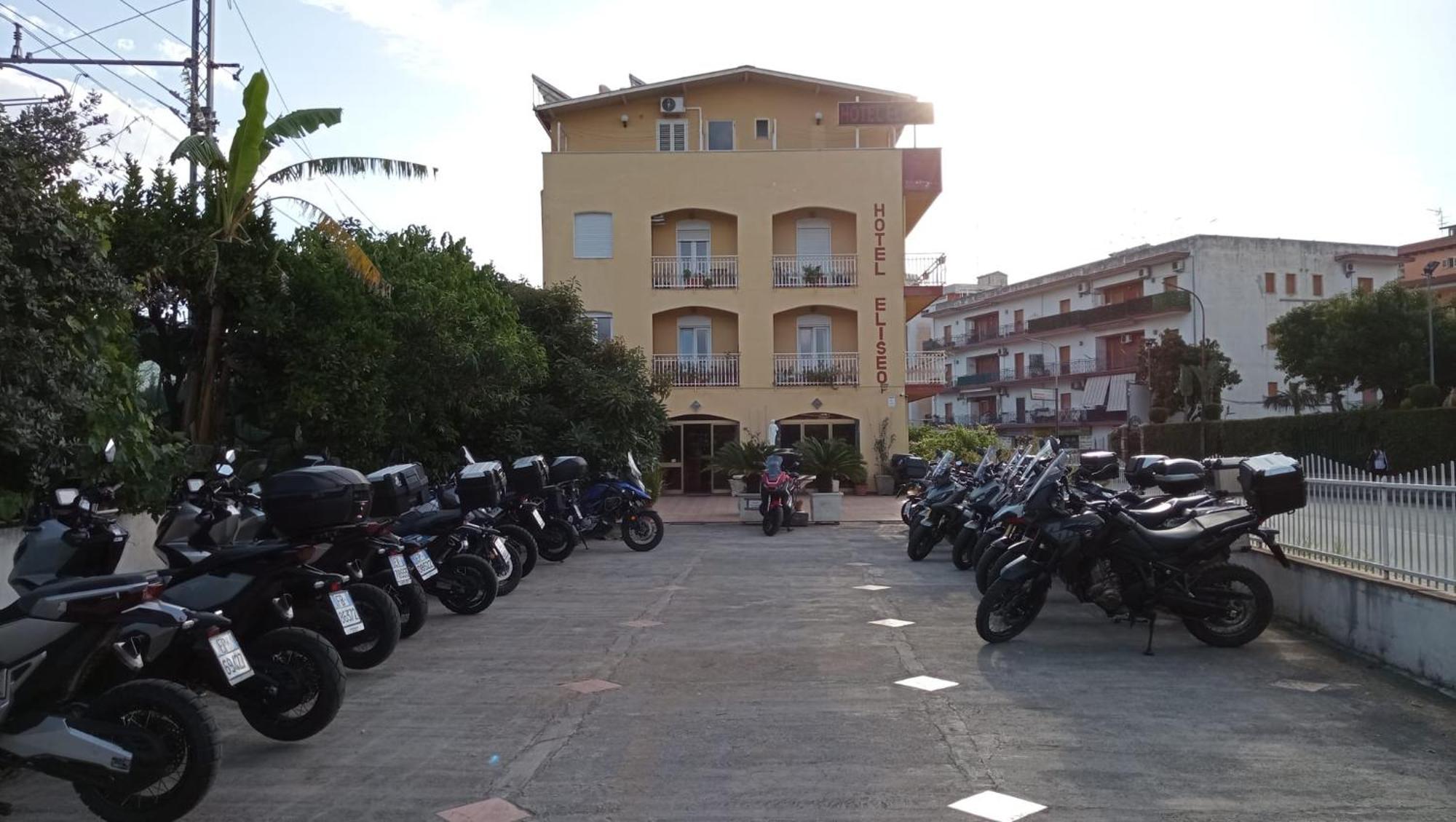 Hotel Eliseo Giardini-Naxos Zewnętrze zdjęcie
